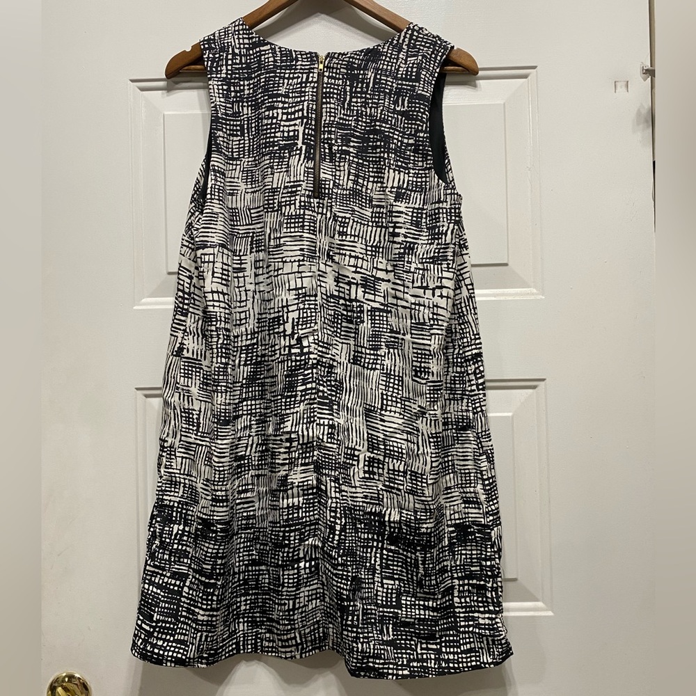 Crimson Coast XL mini dress in black and white